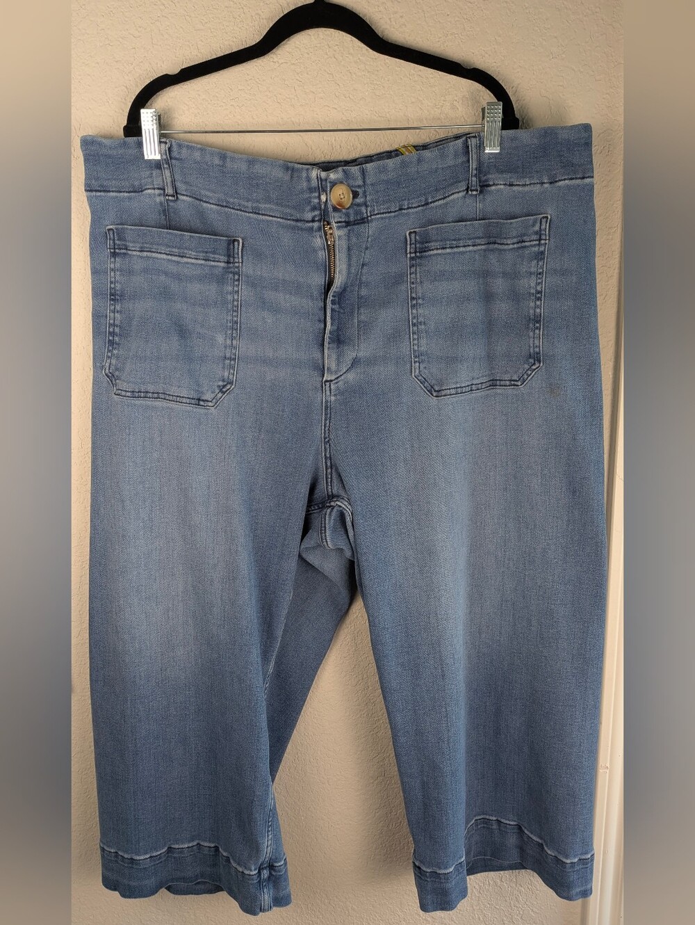 Anthropologie Maeve Colette Denim 26W Light Blue Cropped FLAWS READ Description